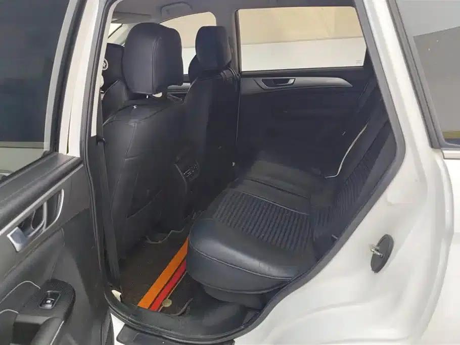 Haval M6 2021 PLUS 1.5T Manual Elite Intelligent Connectivity Edition — миниатюра 11