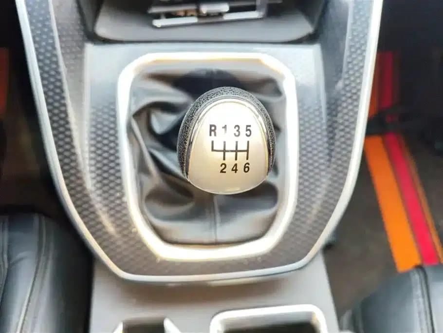 Haval M6 2021 PLUS 1.5T Manual Elite Intelligent Connectivity Edition — миниатюра 16