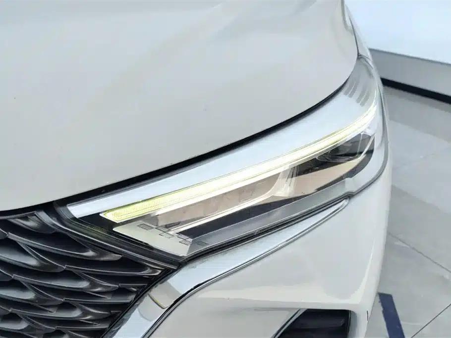 Haval M6 2021 PLUS 1.5T Manual Elite Intelligent Connectivity Edition — миниатюра 5