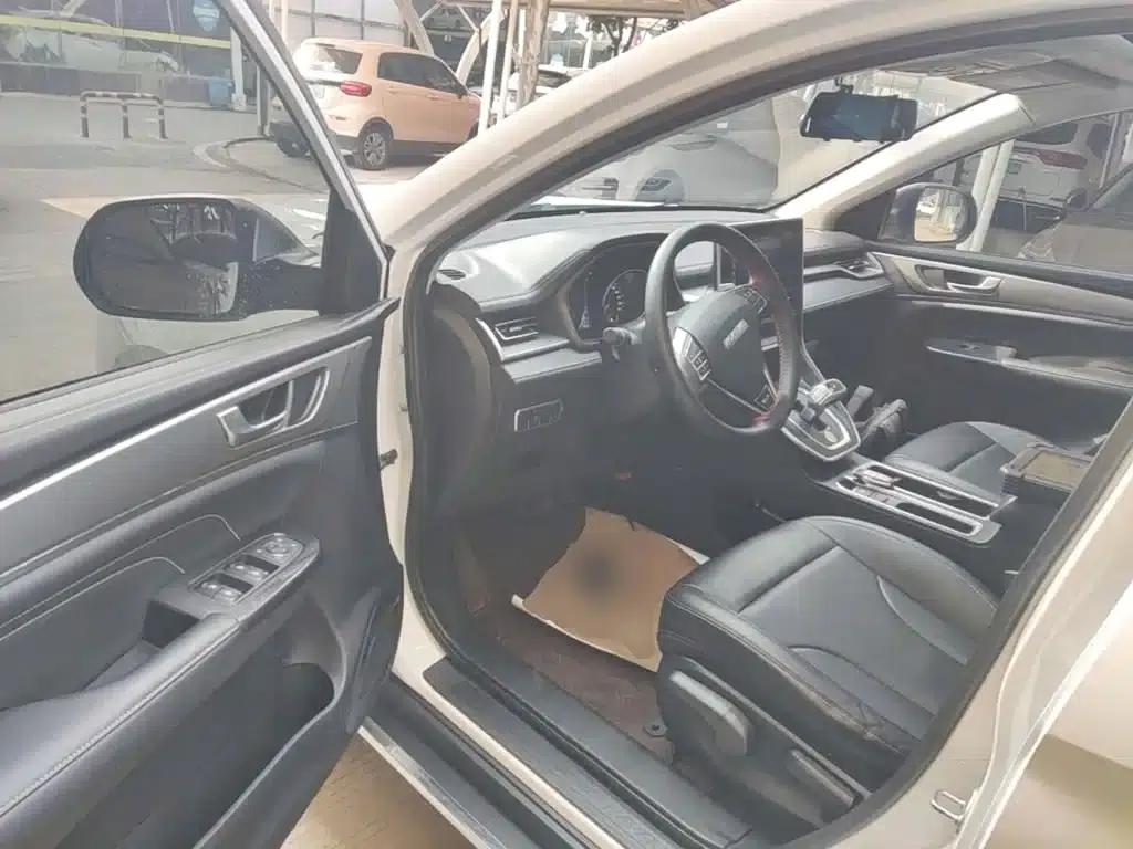 Haval M6 2021 PLUS 1.5T DCT Comfort Edition — миниатюра 16