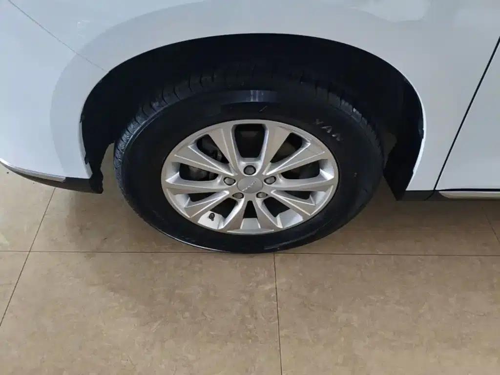 Haval M6 2021 PLUS 1.5T DCT Luxury Intelligent Connectivity Edition — миниатюра 23