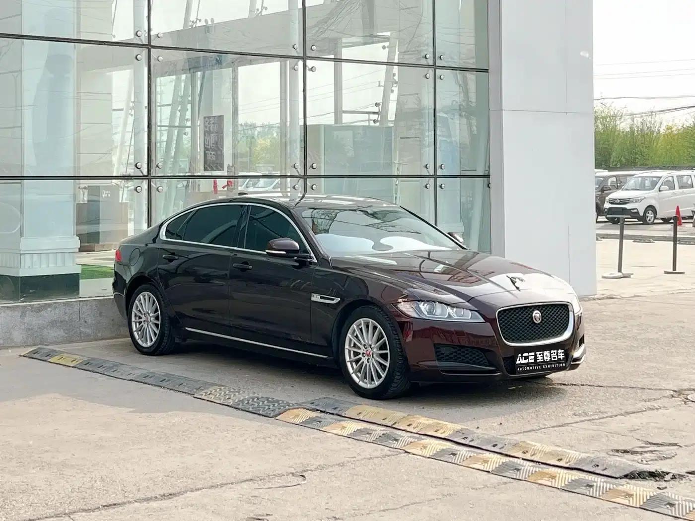 2020 Jaguar XFL 2.0T P200 2WD Elite Edition — миниатюра 3