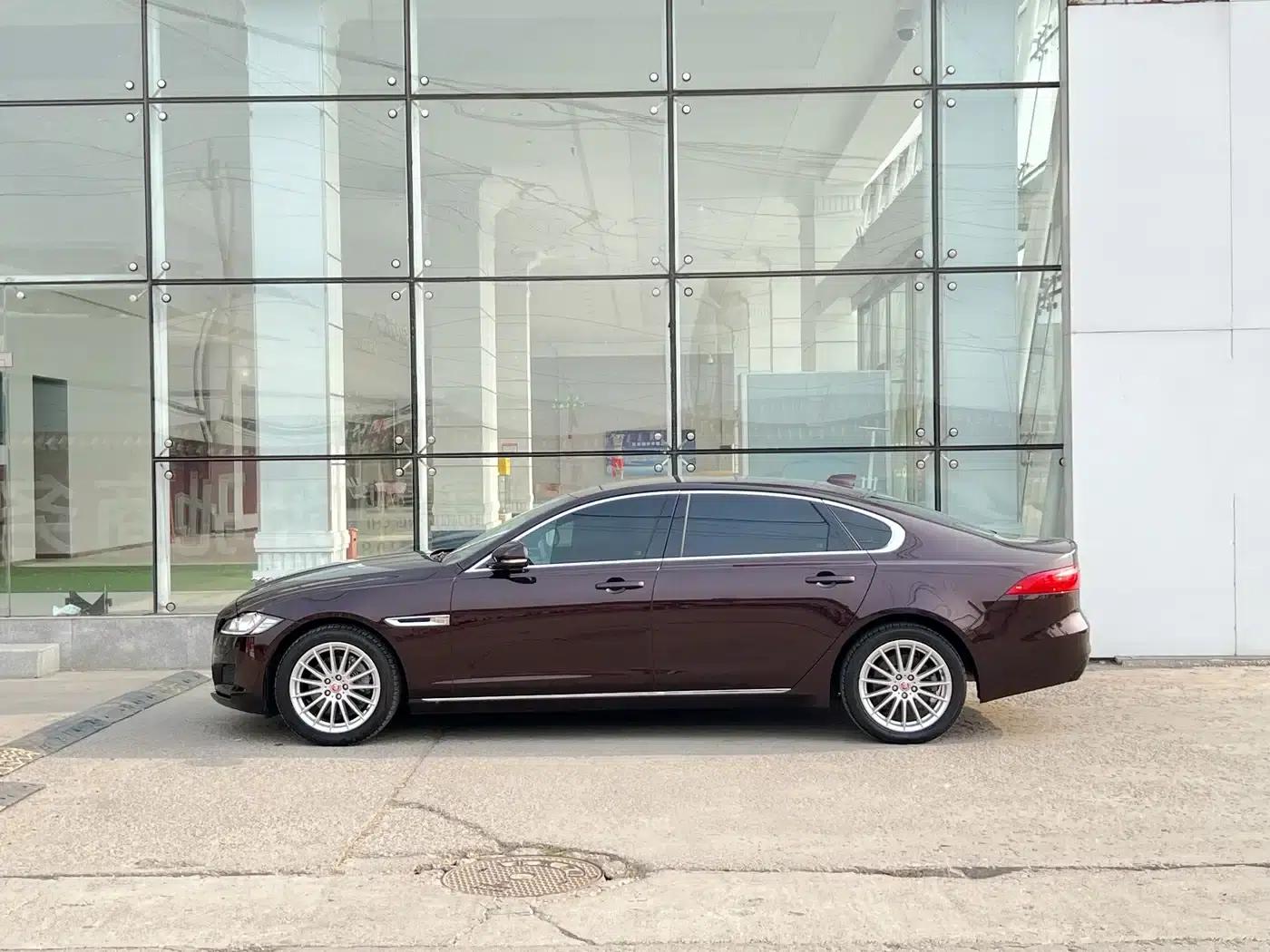 2020 Jaguar XFL 2.0T P200 2WD Elite Edition — миниатюра 8