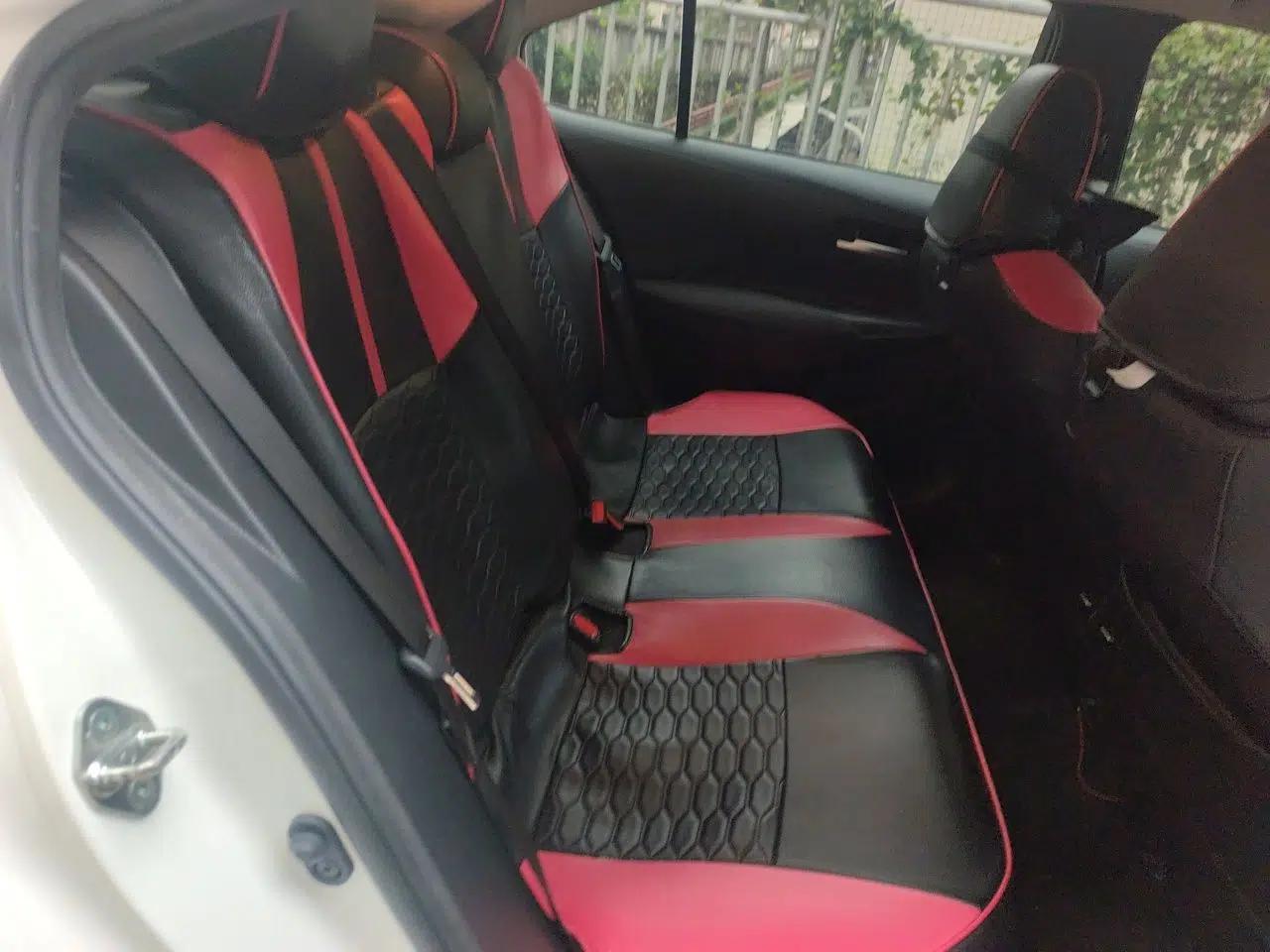 Toyota Corolla 2019 Dual-Engine 1.8L E-CVT GL-i Elite Edition — миниатюра 17