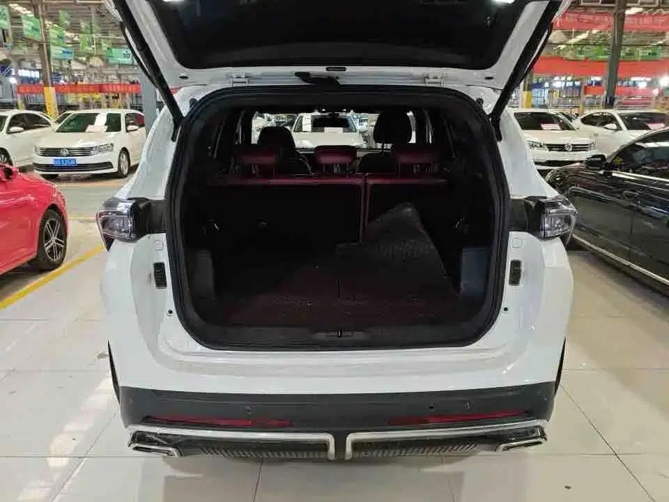 Jetour X70 PLUS 2025 1.5T Flagship Edition 7-Seater — миниатюра 12