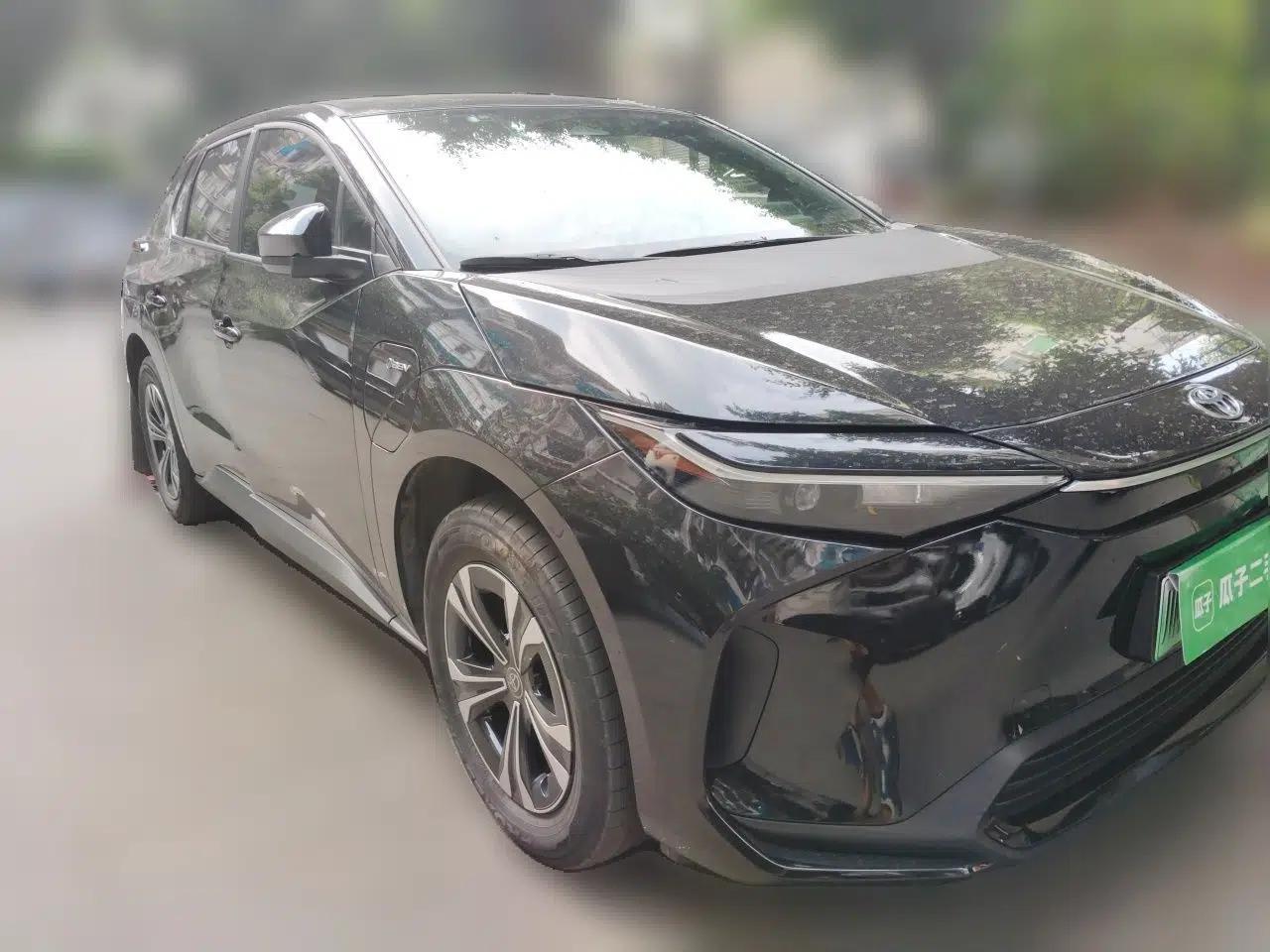 Toyota BZ 4X 2024 615 AIR Edition — миниатюра 3