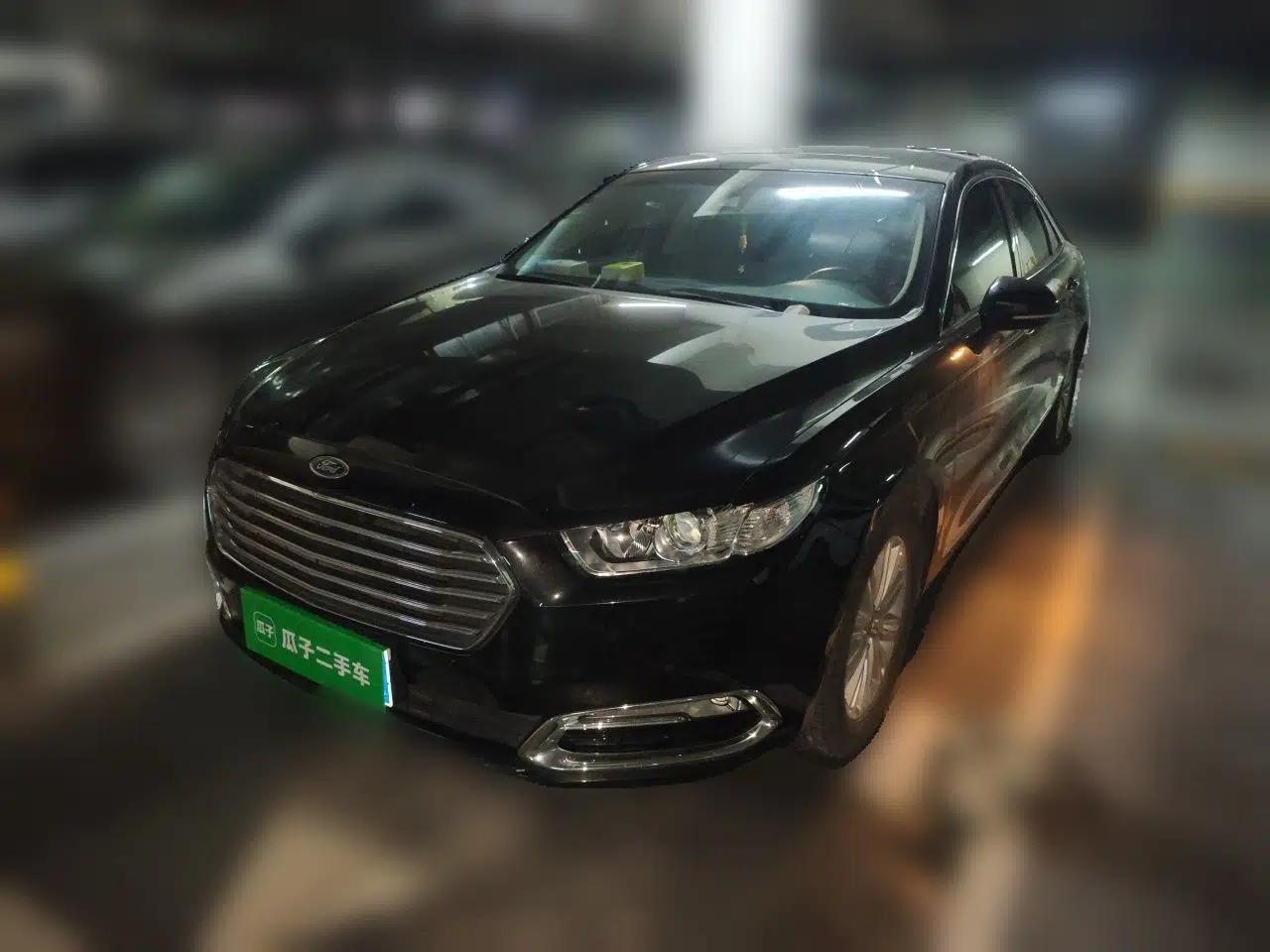 Ford Taurus 2015 EcoBoost 245 Fashion Edition — миниатюра 1