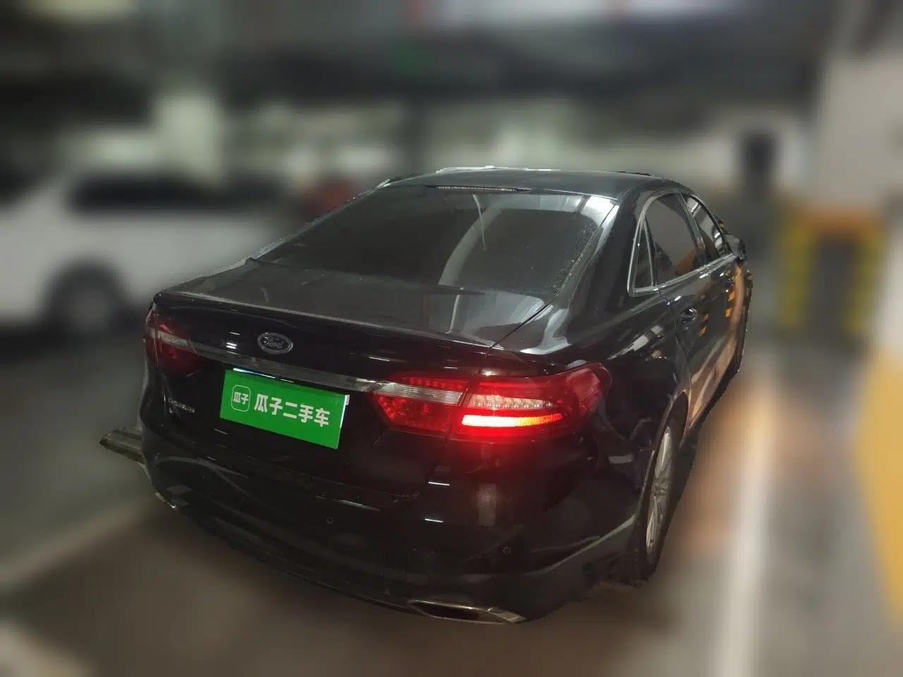 Ford Taurus 2015 EcoBoost 245 Fashion Edition — миниатюра 6