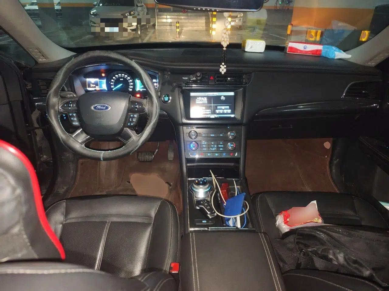 Ford Taurus 2015 EcoBoost 245 Fashion Edition — миниатюра 9