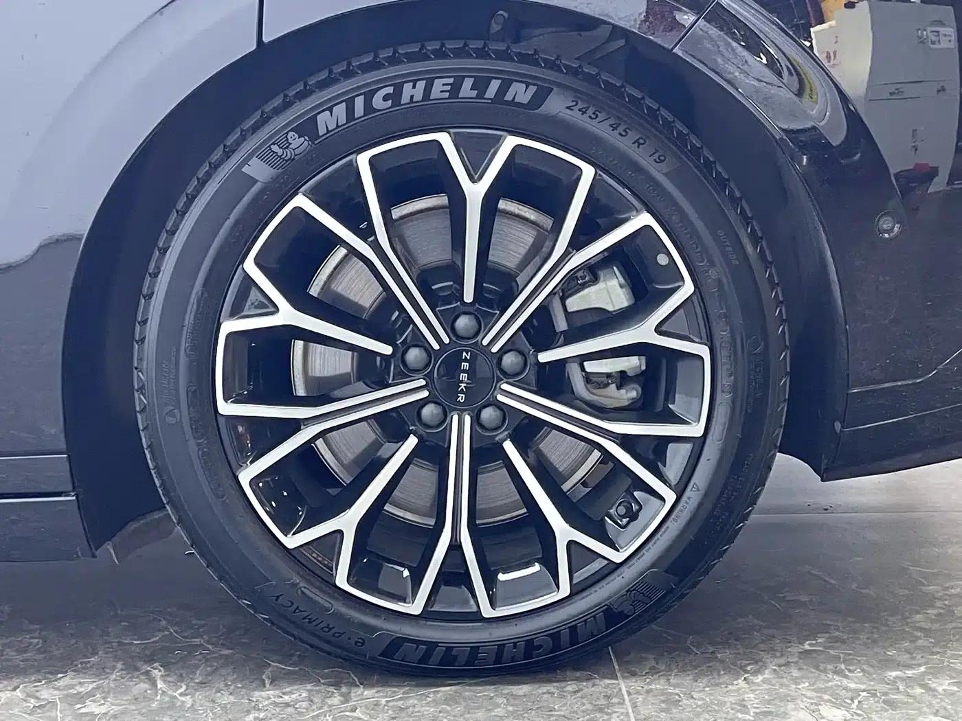 Extreme Krypton 007GT 2025 All-Wheel Drive Intelligent Driving Edition 75kWh — миниатюра 10