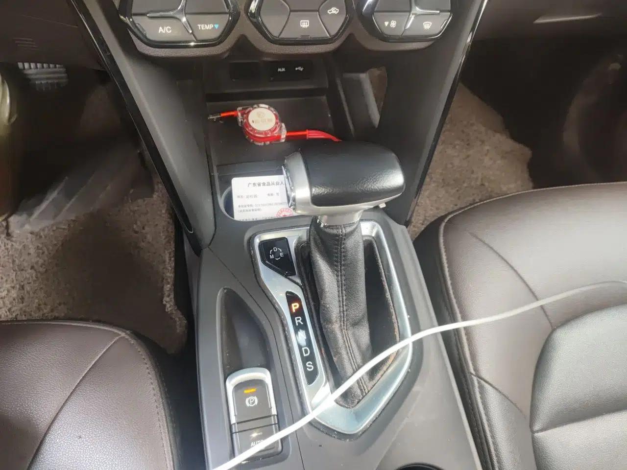 GAC Trumpchi GS4 2017 235T G-DCT Two-Wheel Drive Elite Edition — миниатюра 14