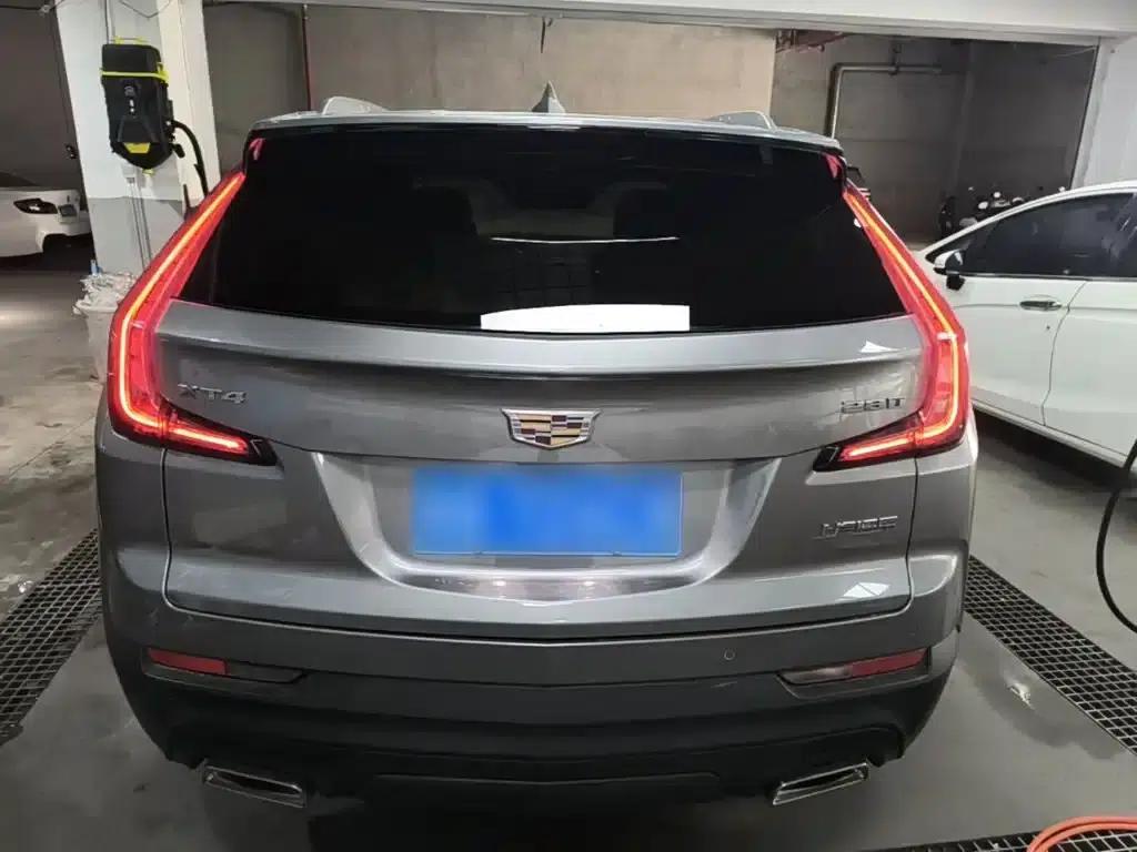 Cadillac XT4 2023 28T 2WD Fashion Edition — миниатюра 6