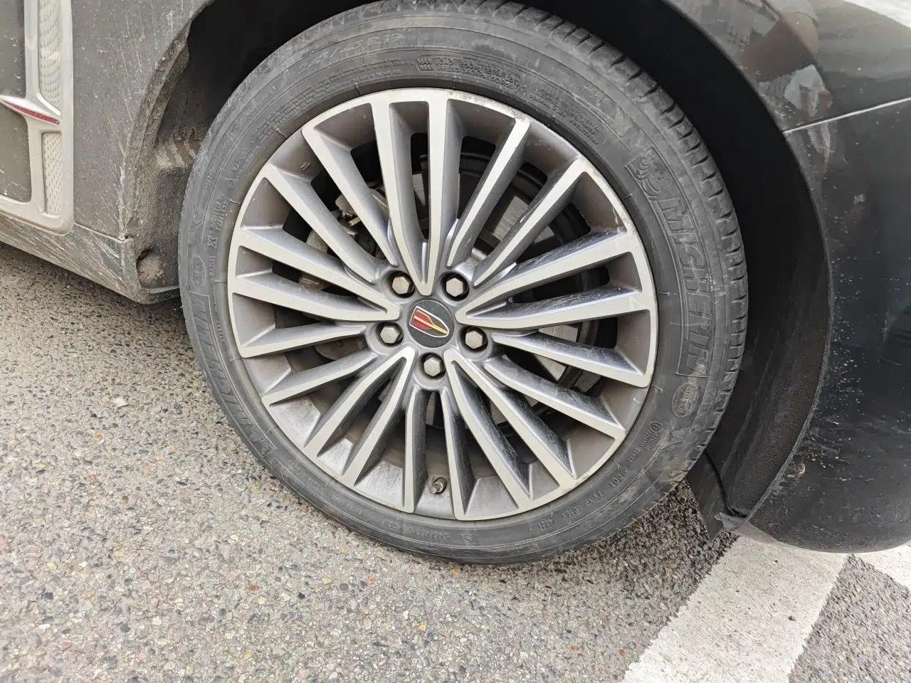 Hongqi H9 2020 2.0T Smart Connect Flagship Edition — миниатюра 8