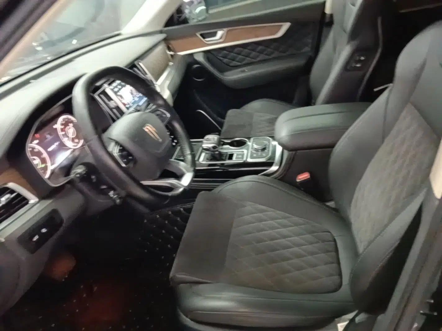 Hongqi HS7 2022 2.0T DCT Two-Wheel Drive Smart Connect Flagship Edition 7 Seats — миниатюра 17