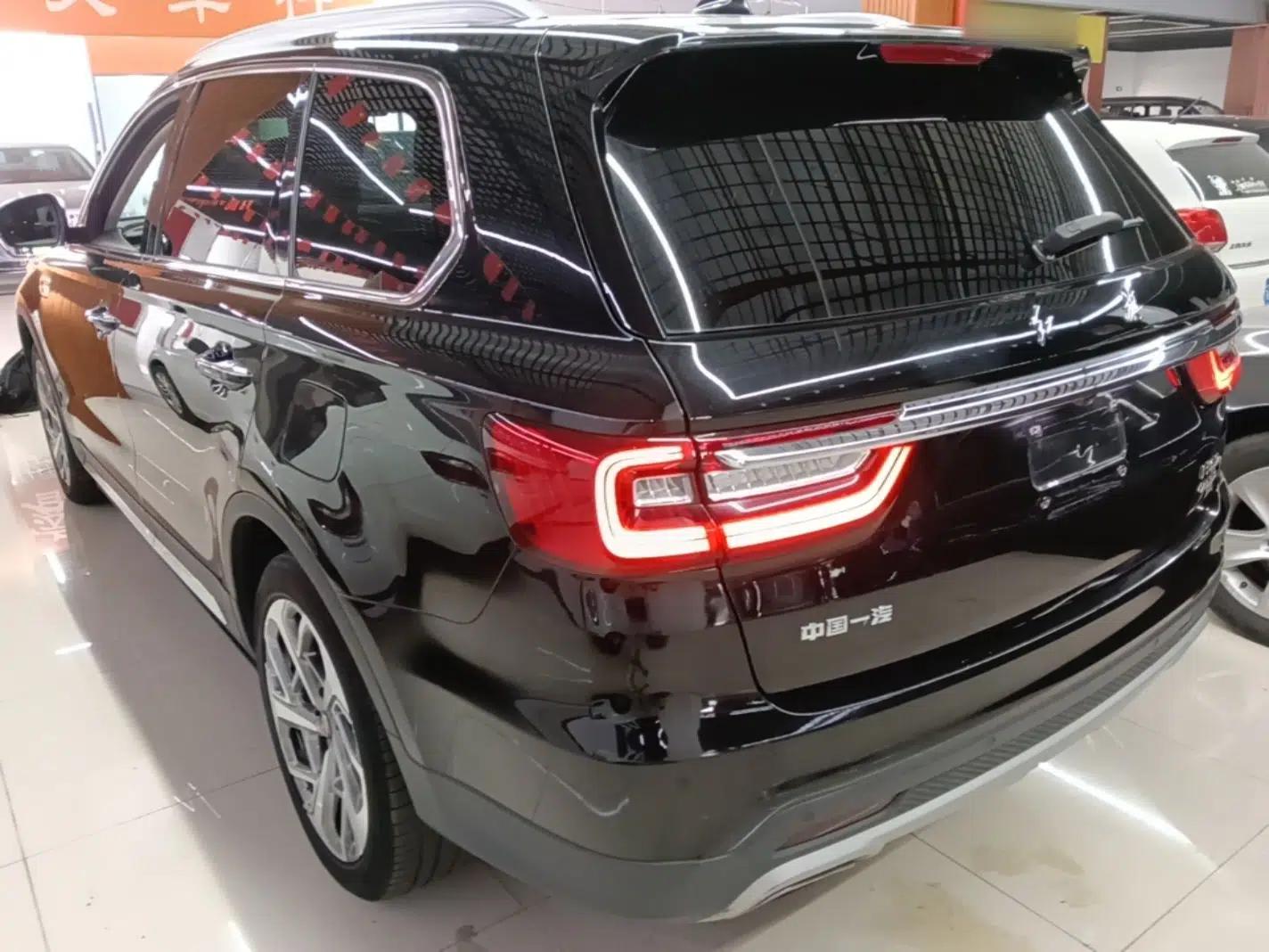 Hongqi HS7 2022 2.0T DCT Two-Wheel Drive Smart Connect Flagship Edition 7 Seats — миниатюра 4