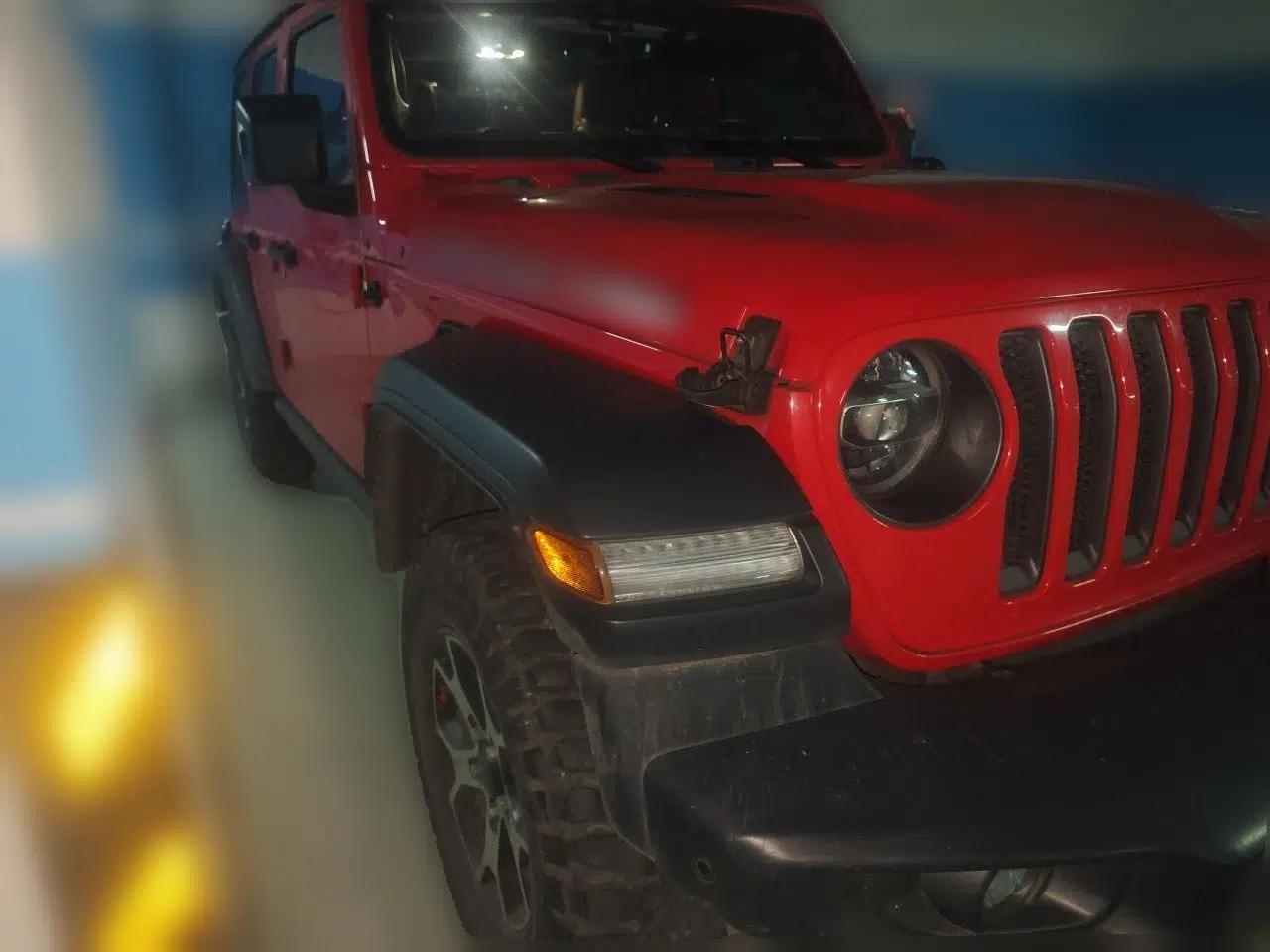 Jeep Wrangler 2021 2.0T Robin Hood Four-Door Edition — миниатюра 3