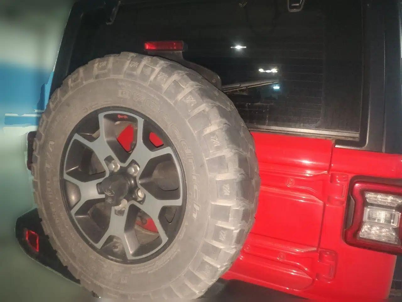 Jeep Wrangler 2021 2.0T Robin Hood Four-Door Edition — миниатюра 5