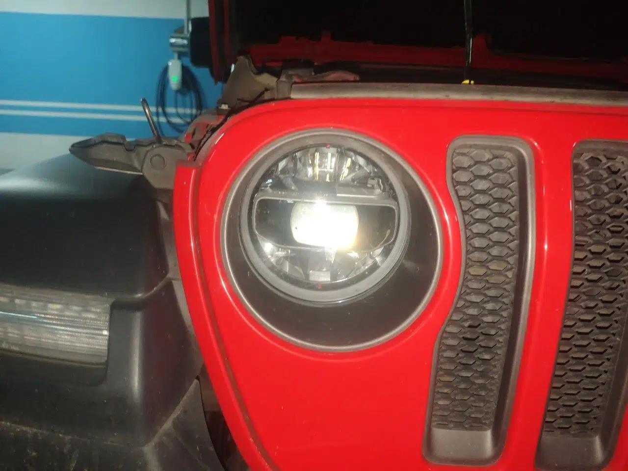 Jeep Wrangler 2021 2.0T Robin Hood Four-Door Edition — миниатюра 7
