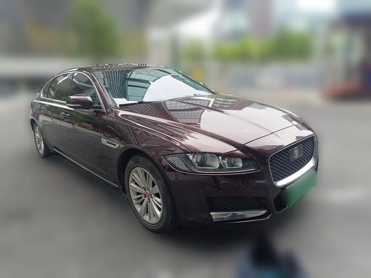 Jaguar XFL 2017 XFL 2.0T 240PS Premium Edition — миниатюра 3