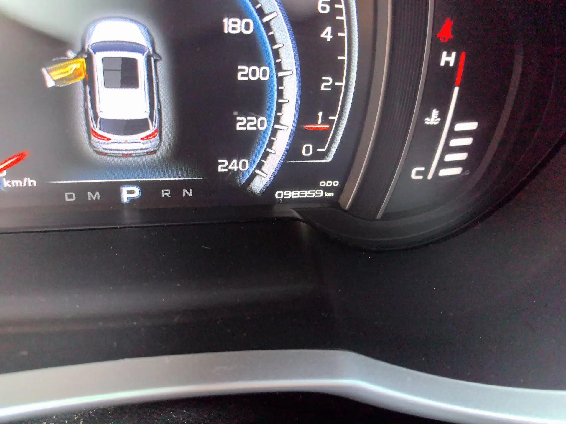 Geely Auto Emgrand X7 Sport 2016 1.8TD Automatic ZhiZun Version — миниатюра 12