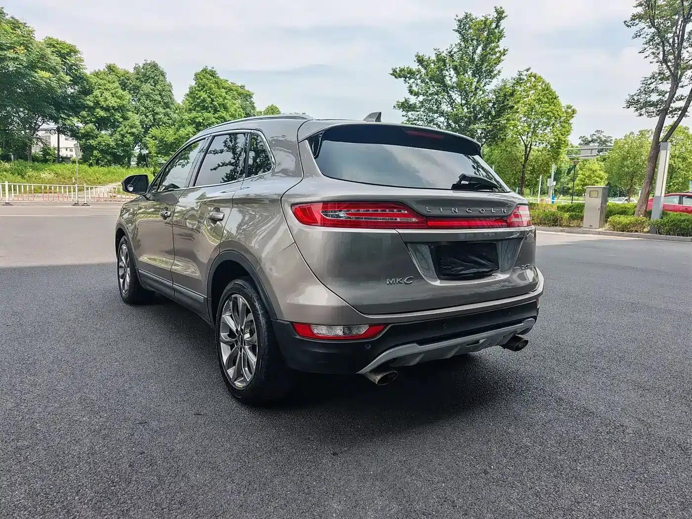 Lincoln MKC 2018 2.0T 2WD Premium Edition — миниатюра 6