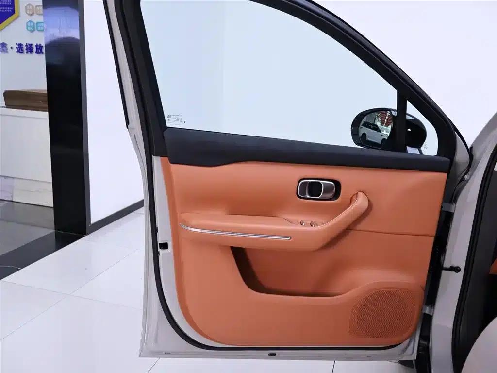 Leapmotor C10 2026 Model 210 LiDAR Edition — миниатюра 18