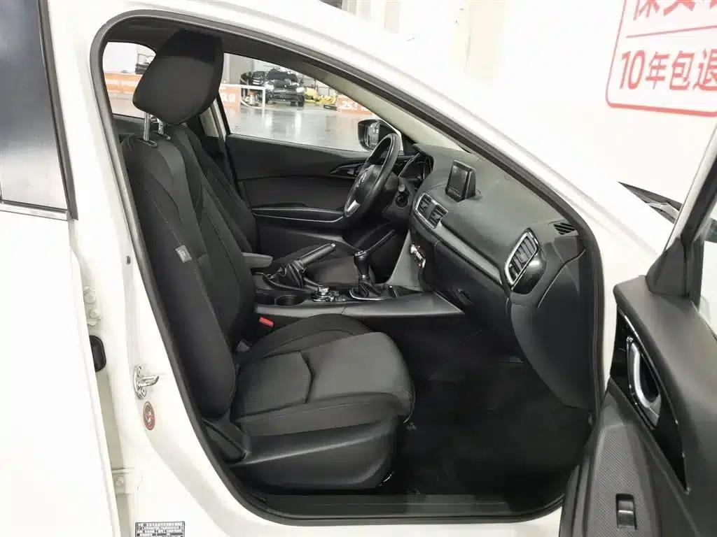 Mazda3 Axela 2016 Sedan 1.5L Manual Deluxe — миниатюра 23