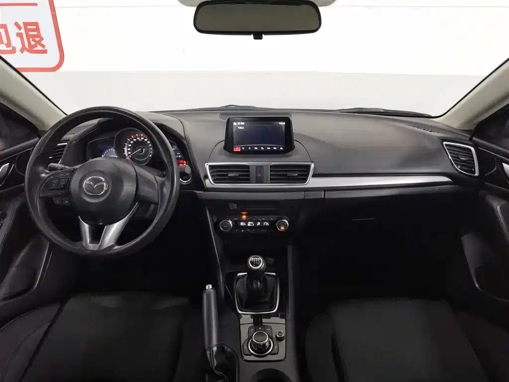 Mazda3 Axela 2016 Sedan 1.5L Manual Deluxe — миниатюра 5