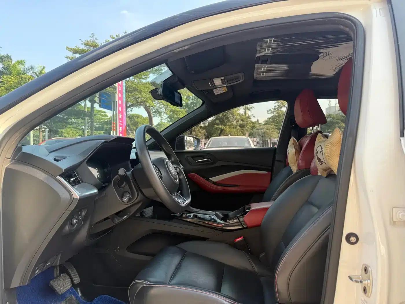 MG5 2021 180DVVT CVT Youth Luxury Edition — миниатюра 6