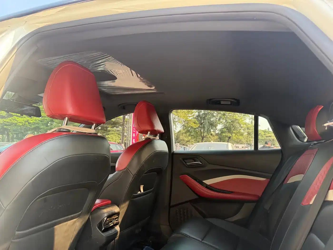 MG5 2021 180DVVT CVT Youth Luxury Edition — миниатюра 8