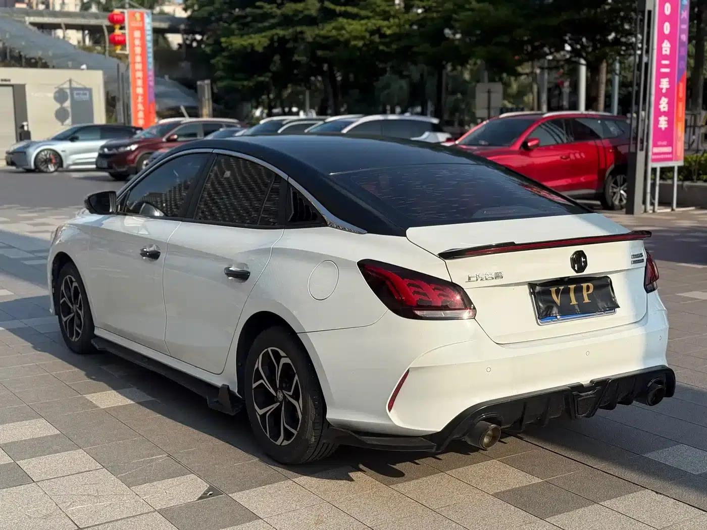 MG5 2021 180DVVT CVT Youth Luxury Edition — миниатюра 10