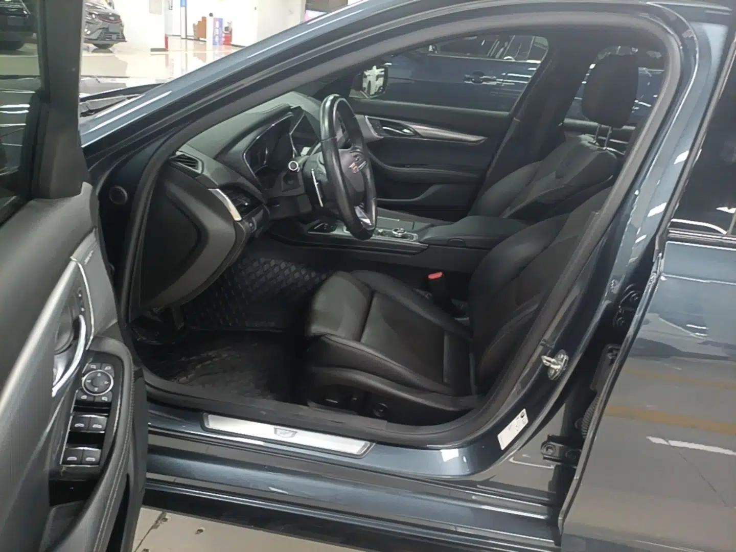 Cadillac CT5 2020 28T Leading Sport Model — миниатюра 23