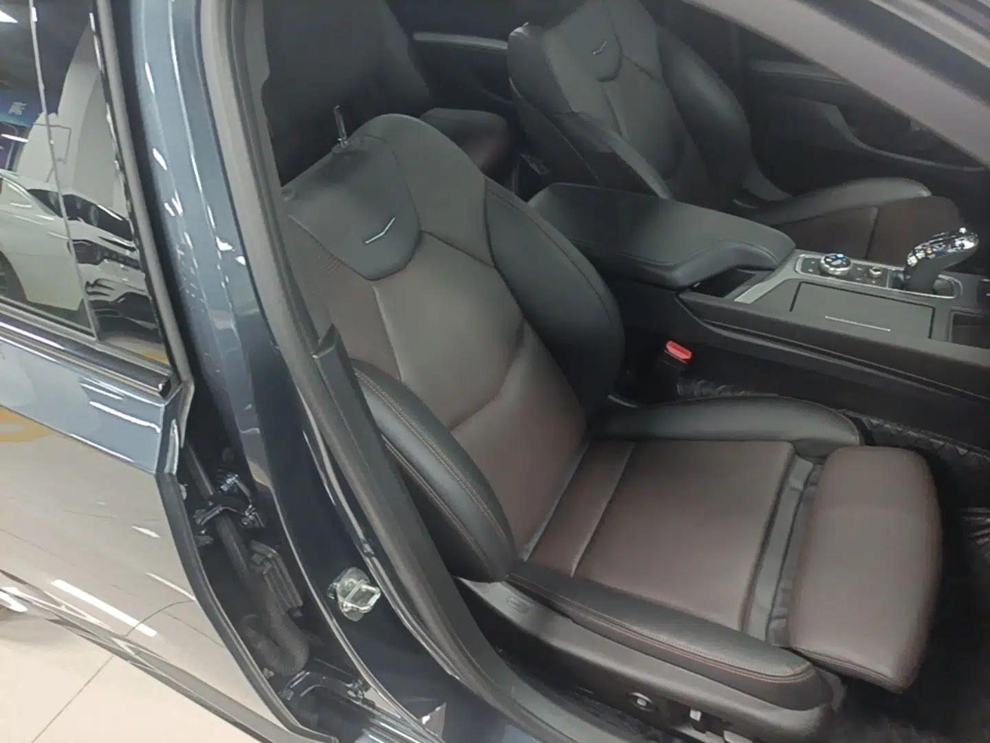Cadillac CT5 2020 28T Leading Sport Model — миниатюра 24