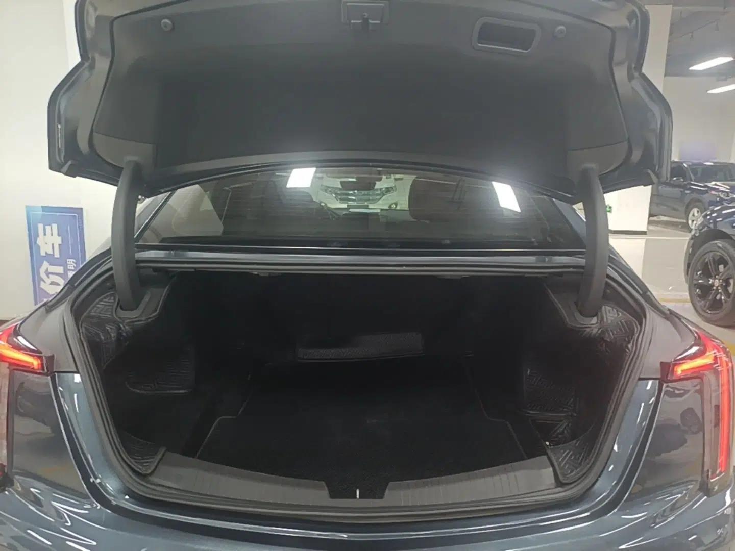 Cadillac CT5 2020 28T Leading Sport Model — миниатюра 27
