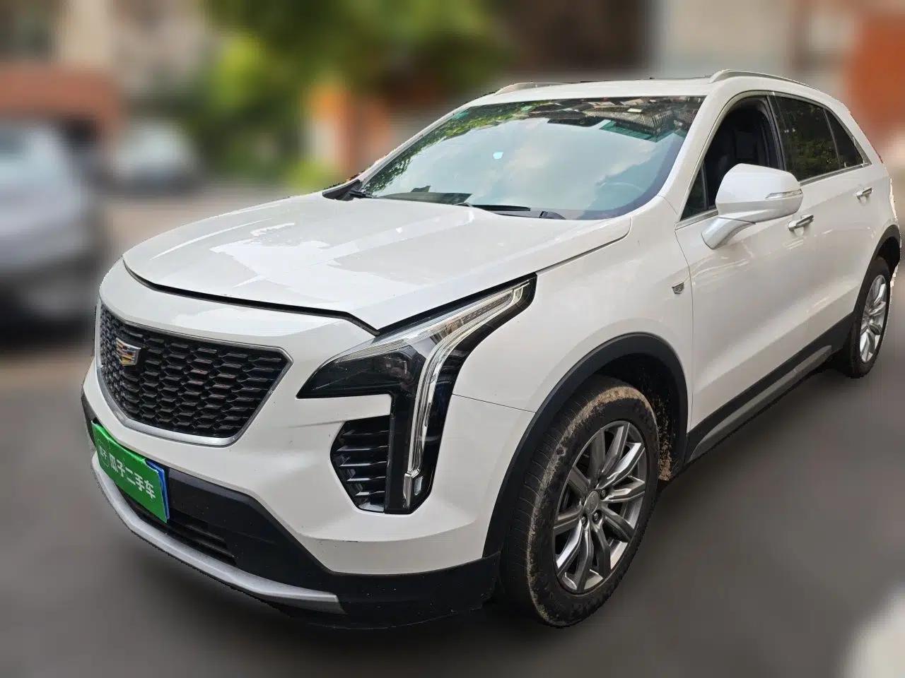 Cadillac XT4 2018 28T Two-Wheel-Drive Luxury Model — миниатюра 1