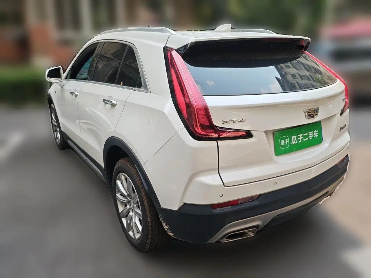 Cadillac XT4 2018 28T Two-Wheel-Drive Luxury Model — миниатюра 4