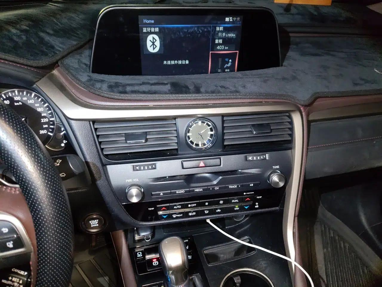 Lexus RX 2020 Facelifted 300 4x4 Elegant Edition — миниатюра 13