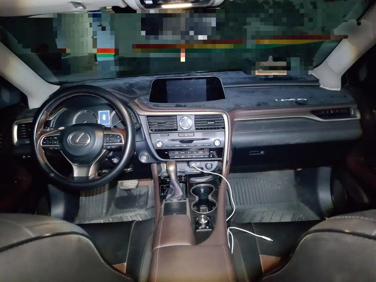 Lexus RX 2020 Facelifted 300 4x4 Elegant Edition — миниатюра 9