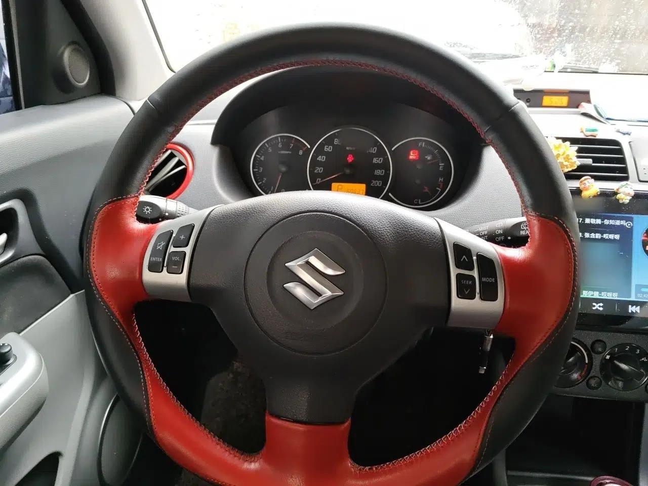 Suzuki Swift 2016 1.5L Automatic Fashionable Coolplay Edition — миниатюра 10