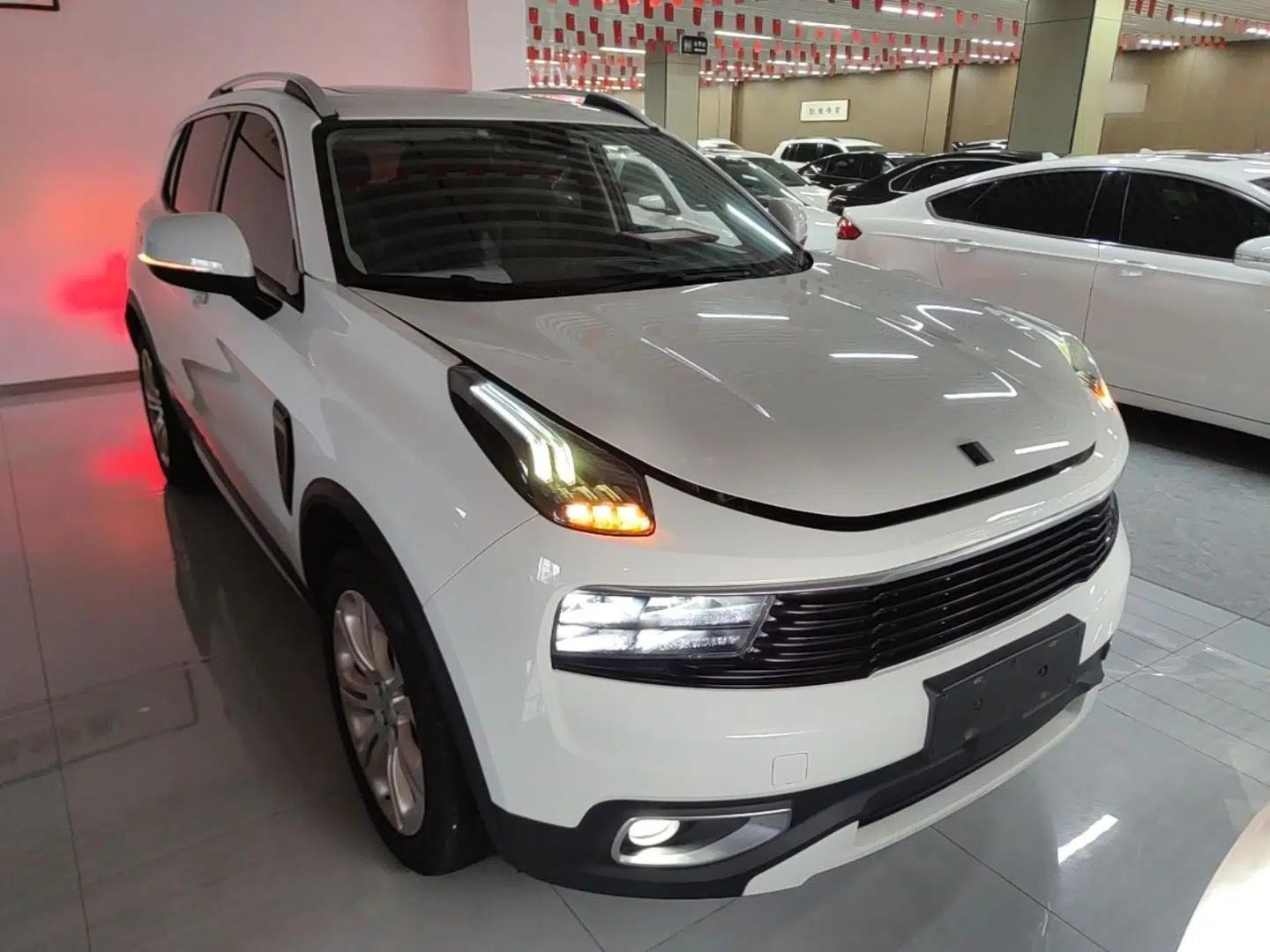Lynk & Co 01 2017 2.0T Two-Wheel Drive Pro Edition — миниатюра 3