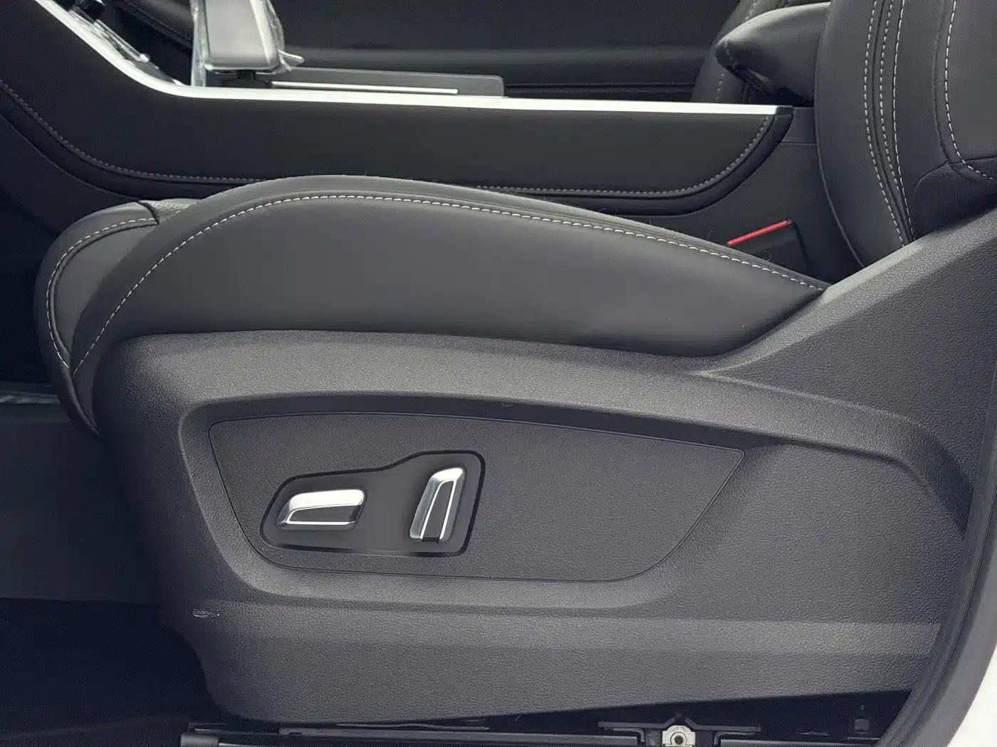 Chery Tiggo 7 PLUS 2023 1.5TCI CVT New Enjoyment Edition — миниатюра 24