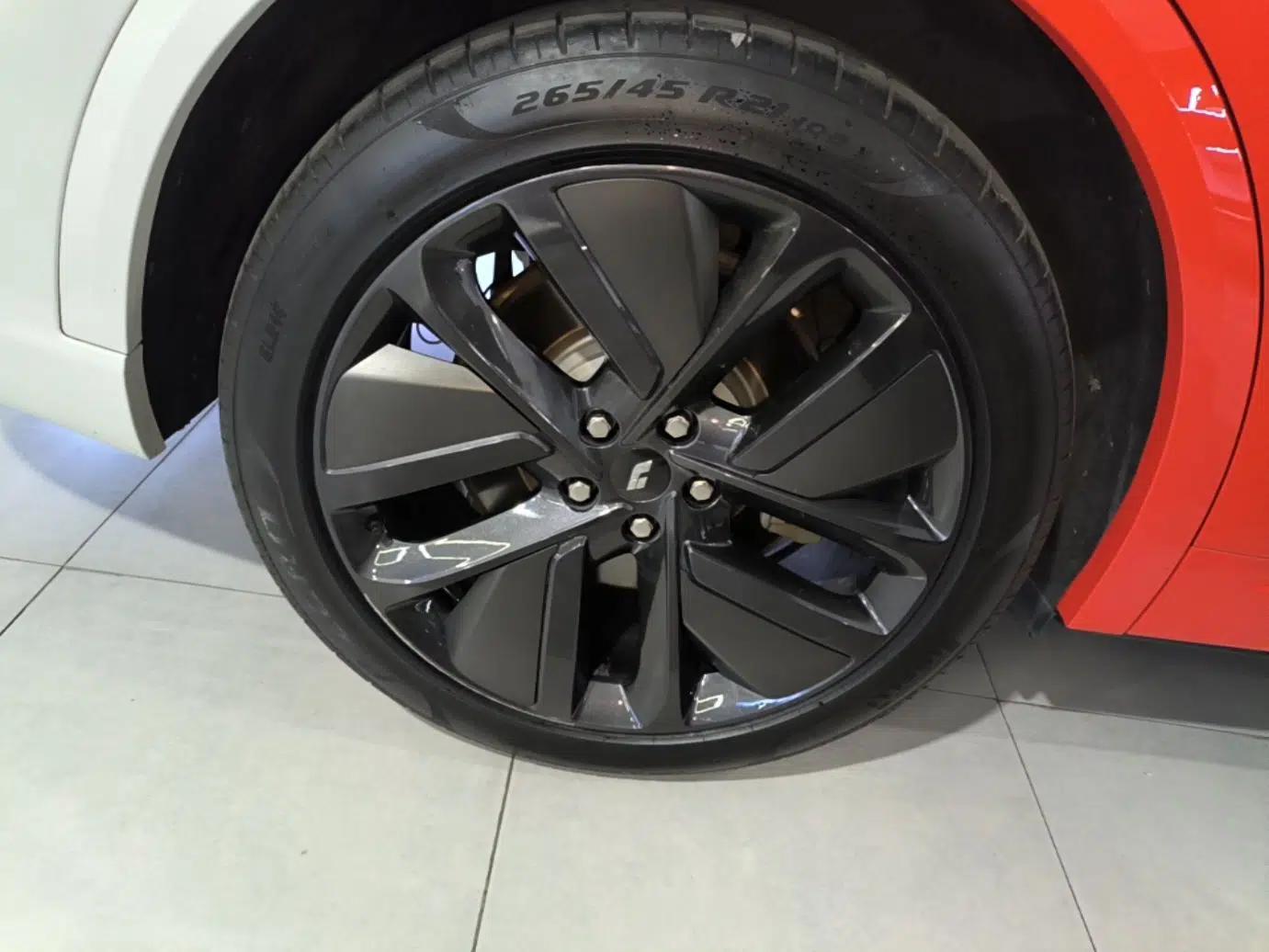 Li Auto L9 2022 Max model — миниатюра 11