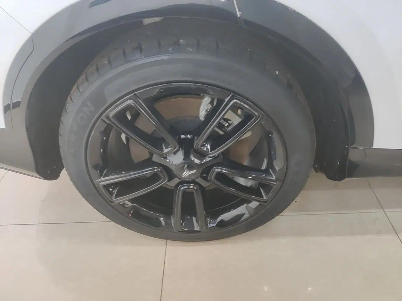 VOYAH FREE 2024 Ultra-Long Range Intelligent Driving Version — миниатюра 16