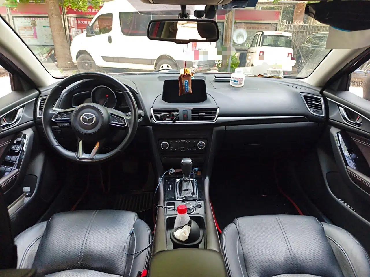 Mazda 3 Axela 2017 Hatchback 2.0L Automatic Sport Model China V Emission Standard — миниатюра 9