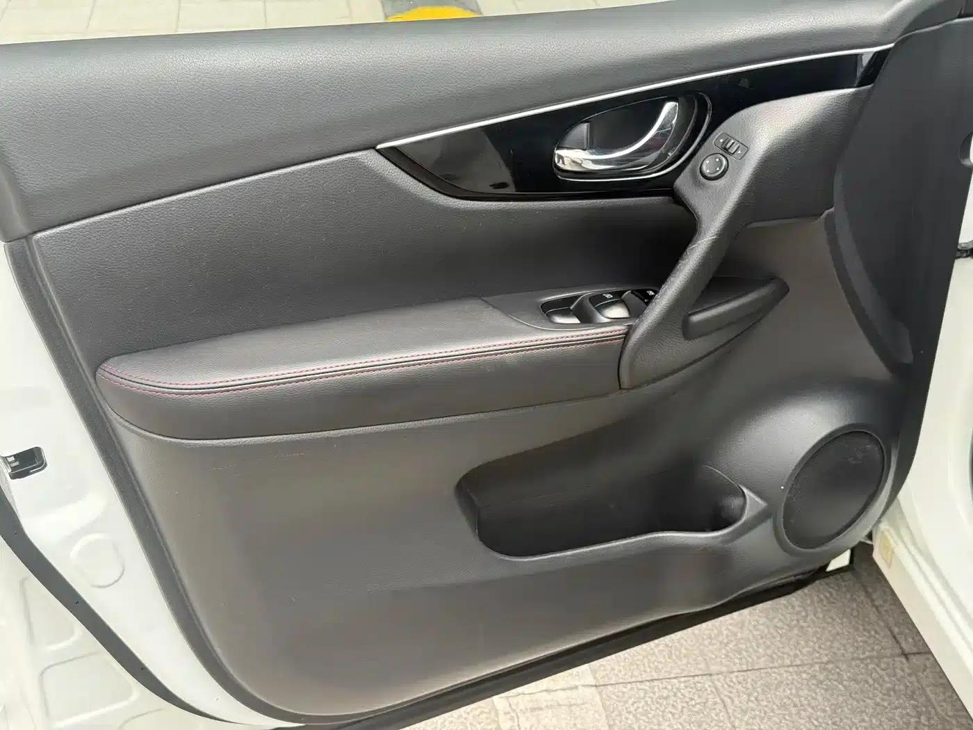 Nissan Qashqai 2017 2.0L CVT Elite Edition (National V Emission Standard) — миниатюра 4