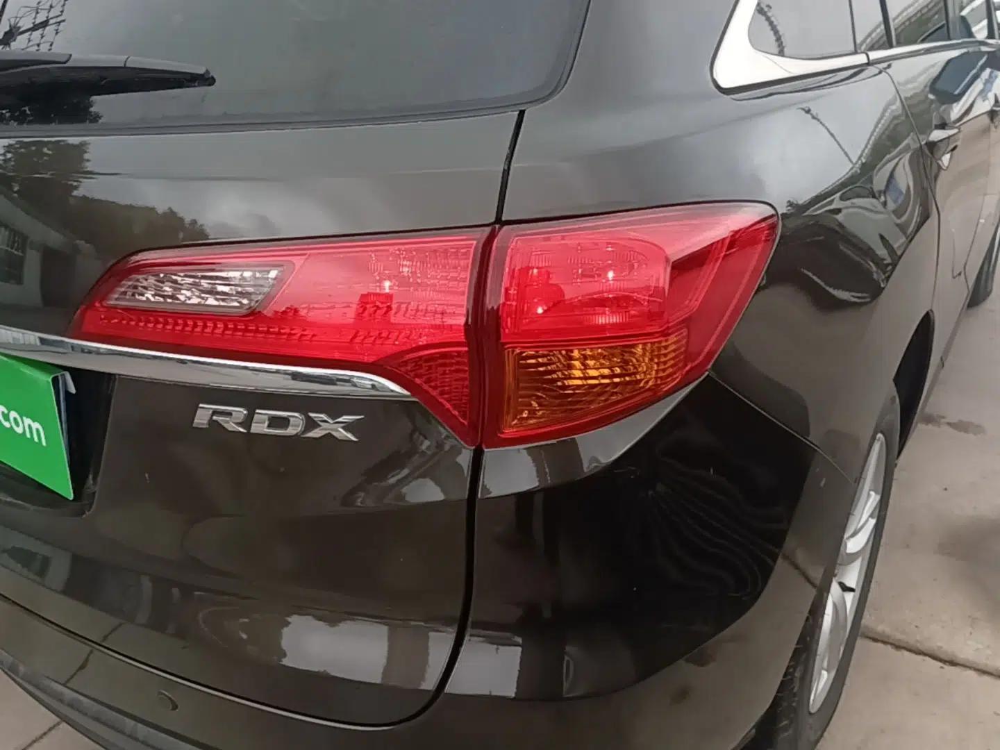 Acura RDX 2013 3.0L Two-Wheel Drive Elite Edition — миниатюра 14