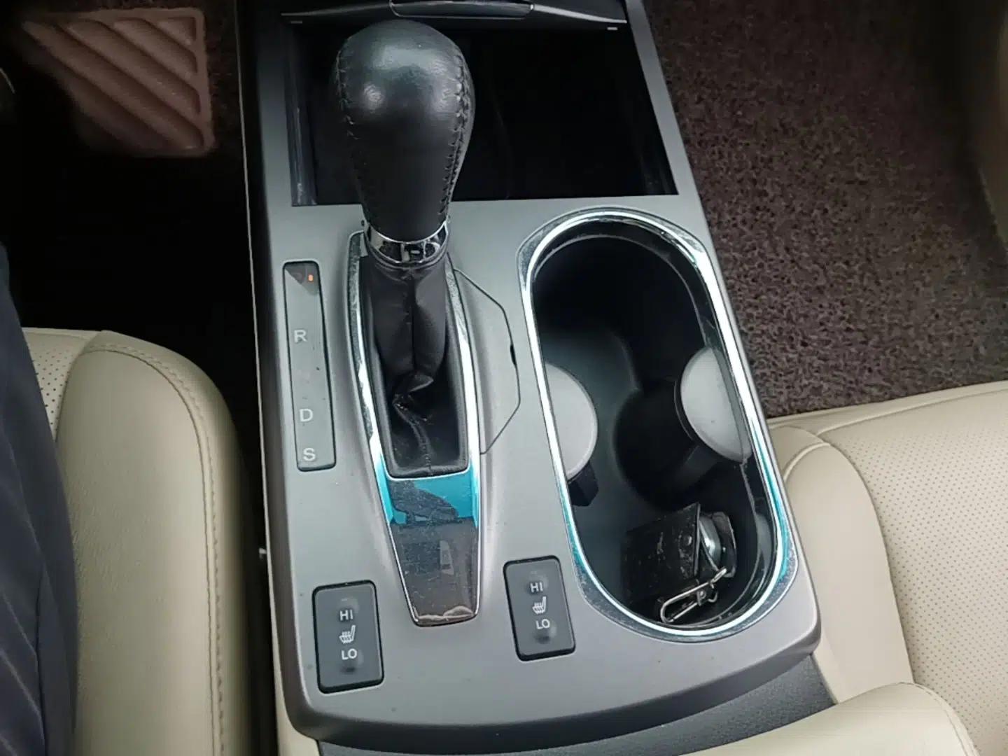 Acura RDX 2013 3.0L Two-Wheel Drive Elite Edition — миниатюра 21