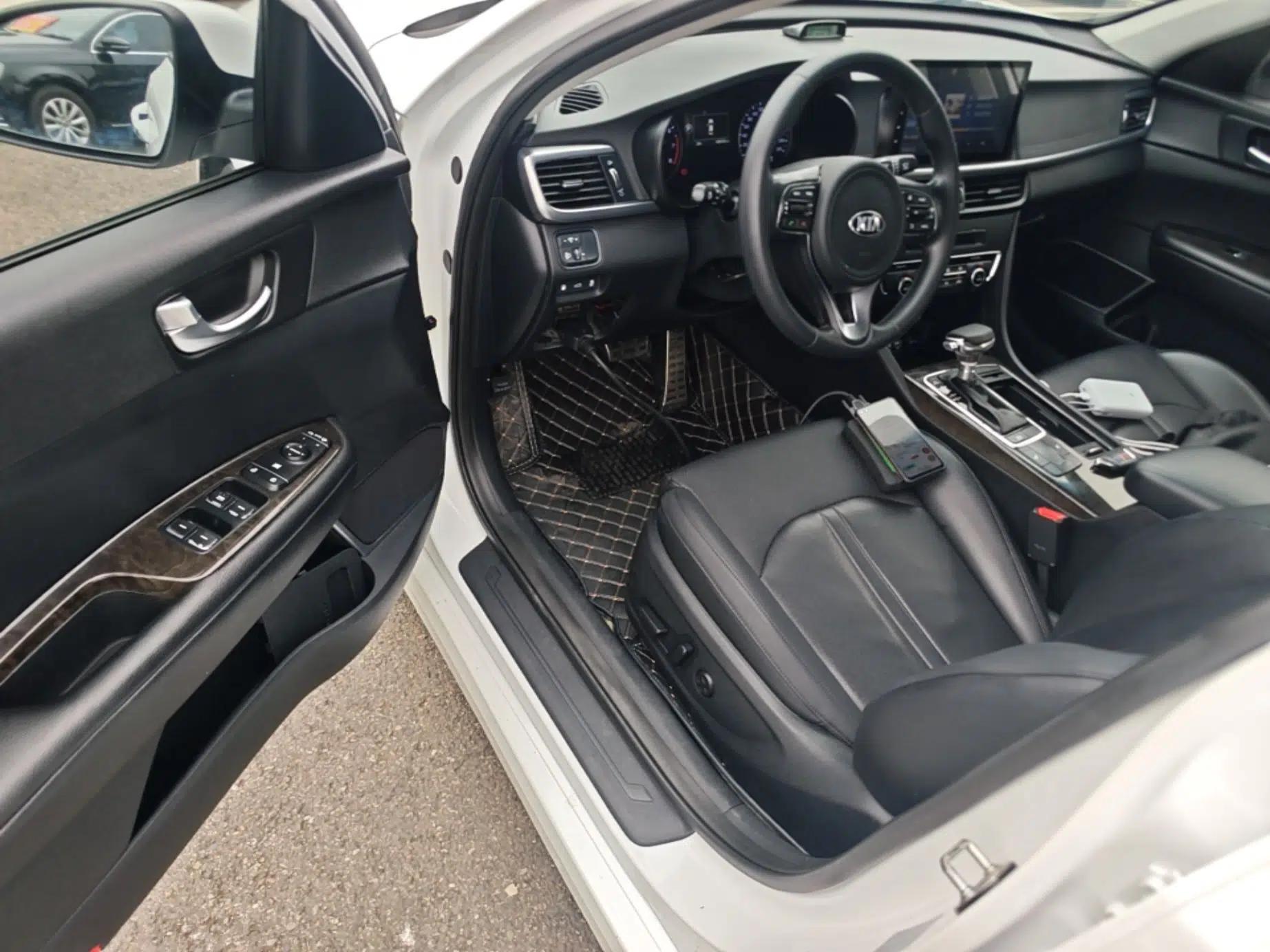 Kia K5 2016 2.0L Automatic LUX — миниатюра 18