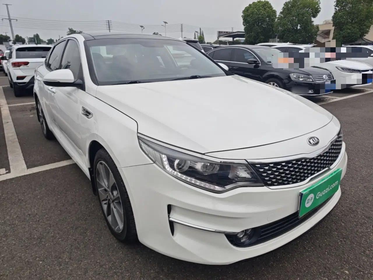 Kia K5 2016 2.0L Automatic LUX — миниатюра 3