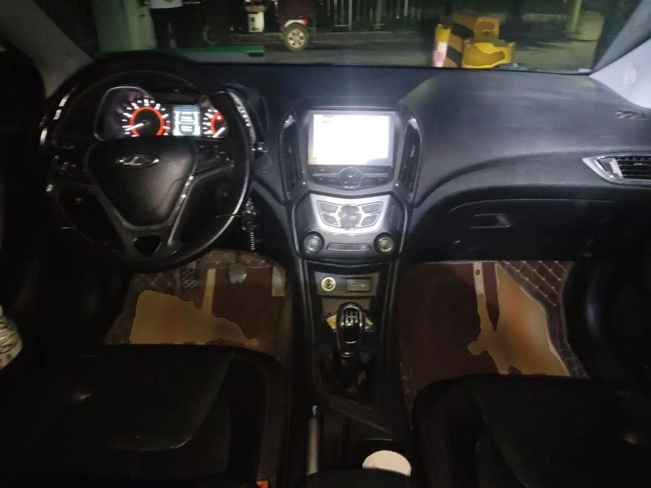 Chery Arrizo 5 2016 1.5L Manual Lingrui Edition — миниатюра 9